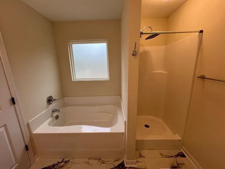 310 Landon Ln — Photo 45