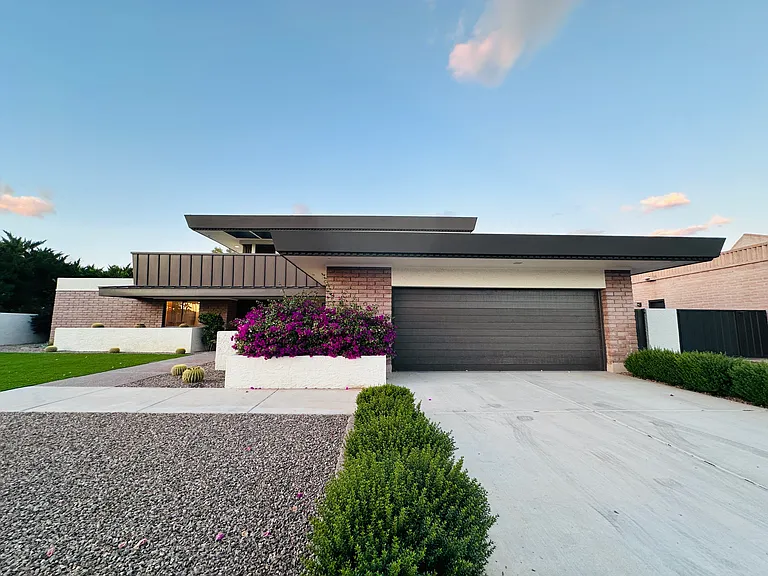 A masterpiece by John Rattenbury, located in the beautiful McCormick Ranch neighborhood.