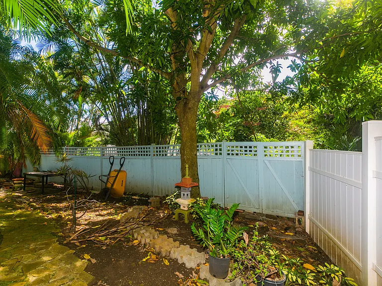 953 Ailuna St #B — Photo 34