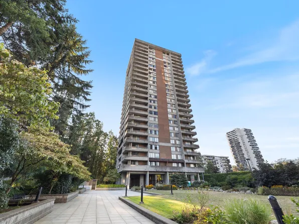 3737 Bartlett Ct #1003, Burnaby, BC V3J 7E3