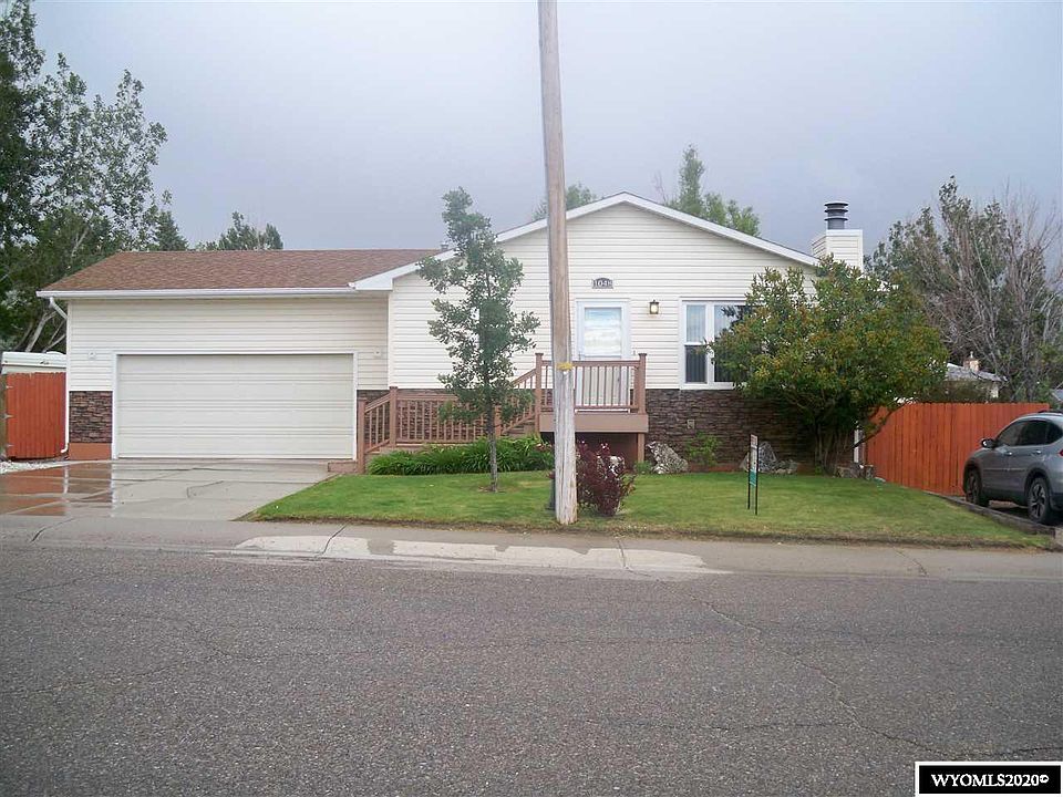 1st image of 1048 Ponderosa Way