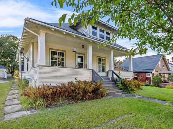141 S Woodlawn Ave, Gillett, WI 54124