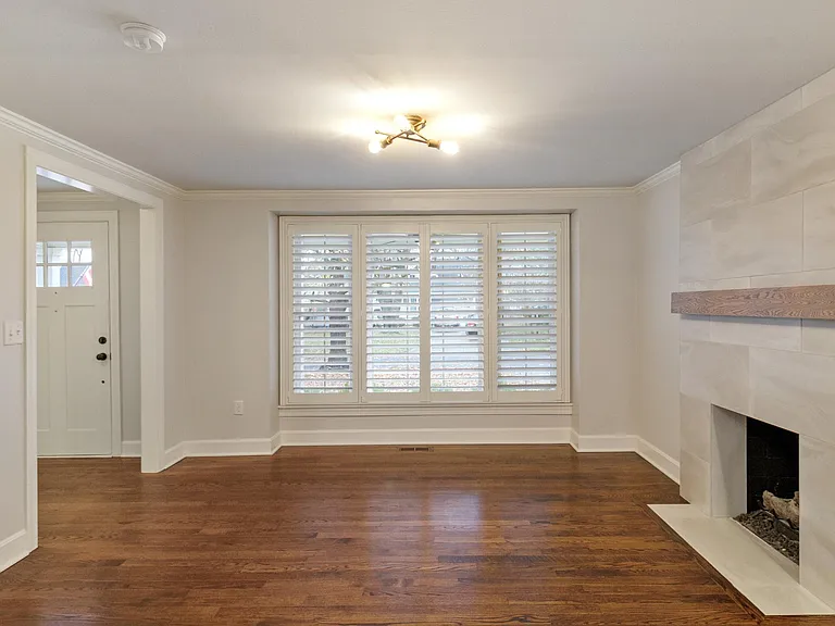 7343 Rosewood St — Photo 11