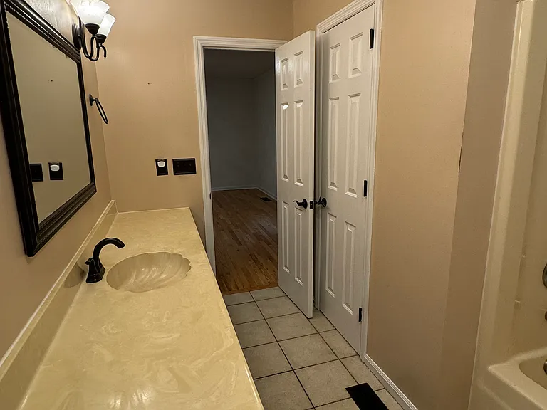 130 Water Oak Ct — Photo 16