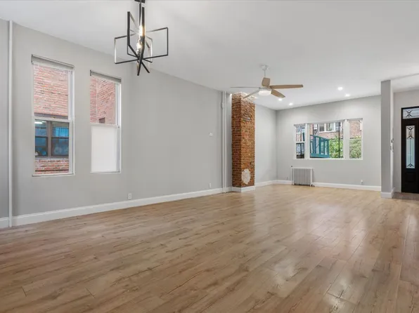 525 East 235th Street image 7 of 23