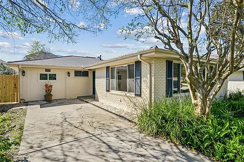 444 Beverly Garden Dr Photo 1