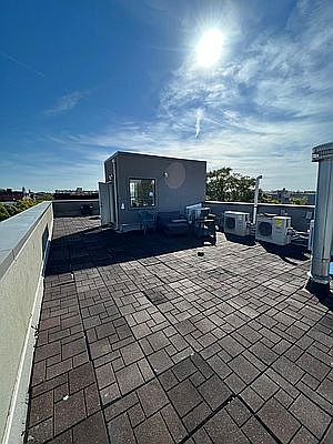 5th image of 1082 De Kalb Ave #2R