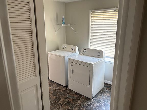 5th image of 22834 Doremus St