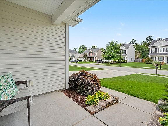 5th image of 221 Somersby Boulevard