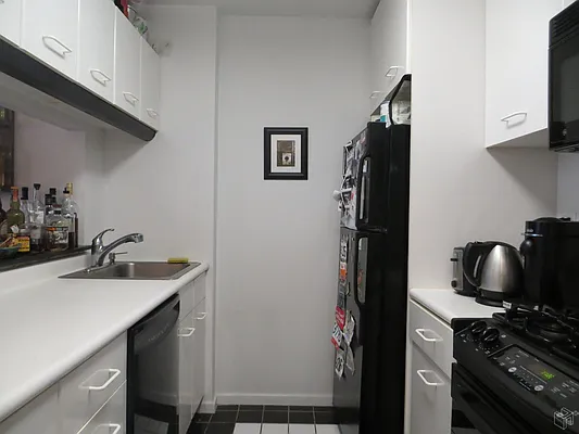 Rented by Halstead Real Estate | media 11