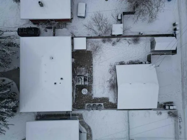 716 S 55th Ave SW, Calgary, AB T2V 0G3