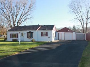 5807 3rd St NE, Fridley, MN 55432