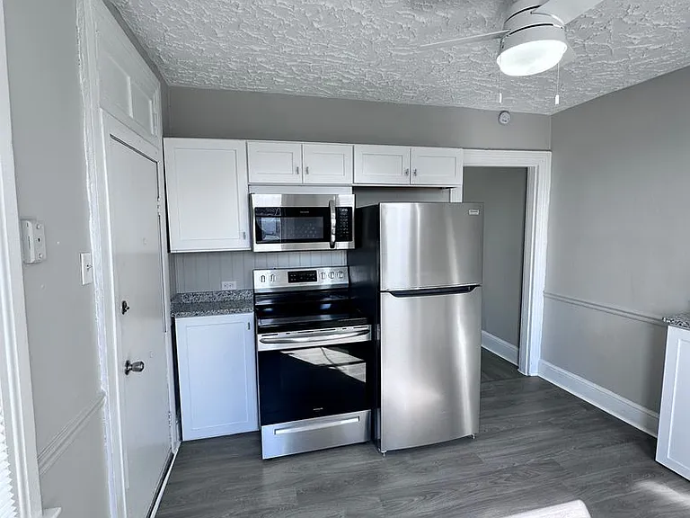 312 W North Street — Photo 4