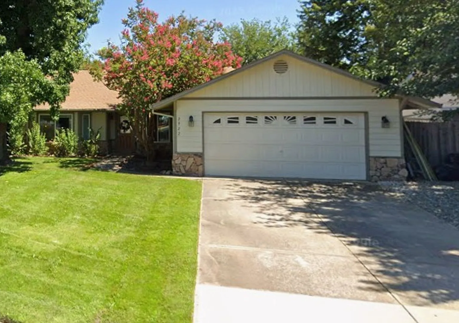 4 Bedroom home in Anderson — Photo 1