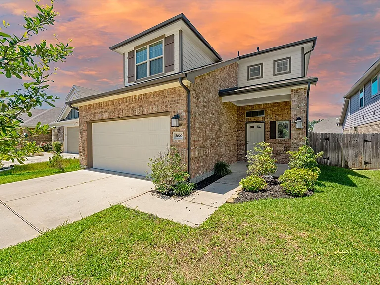 3009 Wedgewood Bay Ct — Photo 3