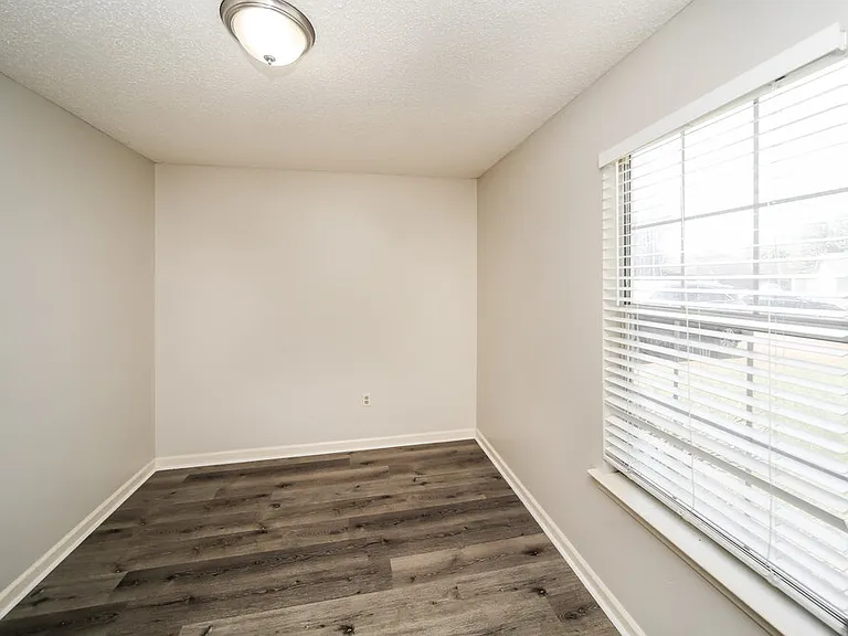 7714 Spring Morning Ct — Photo 11