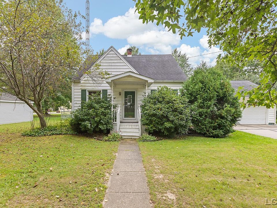 1st image of 355 Rogers Rd
