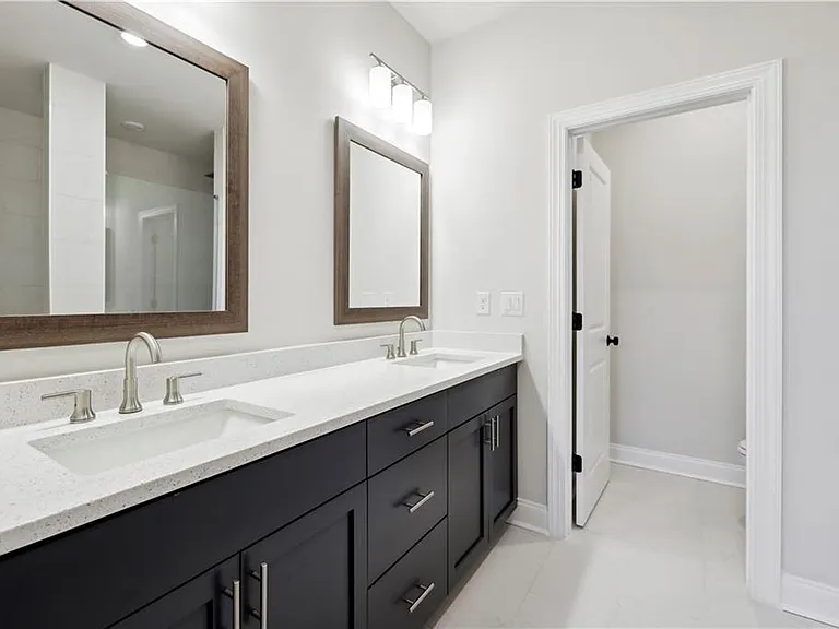 410 Townly Ct — Photo 17