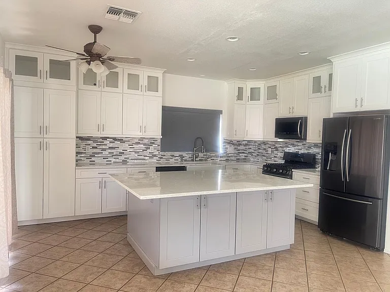 8345 W Pontiac Dr — Photo 12