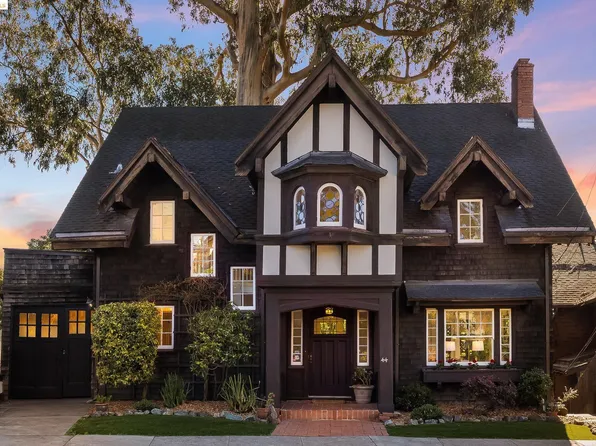 44 Eucalyptus Rd, Berkeley, CA 94705