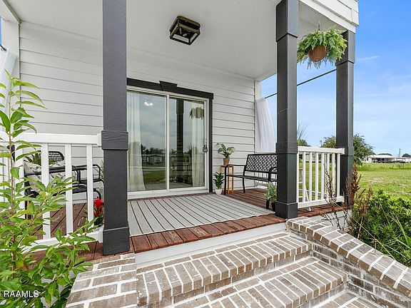 4th image of 264 Oak Manor Rd