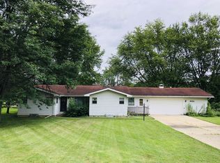 8N521 Stevens Rd, Elgin, IL 60124