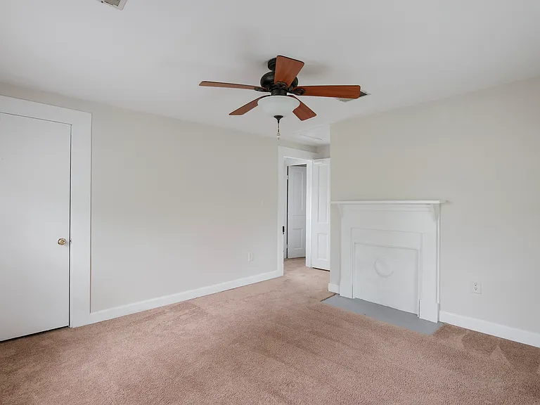 206 Oliver St — Photo 17