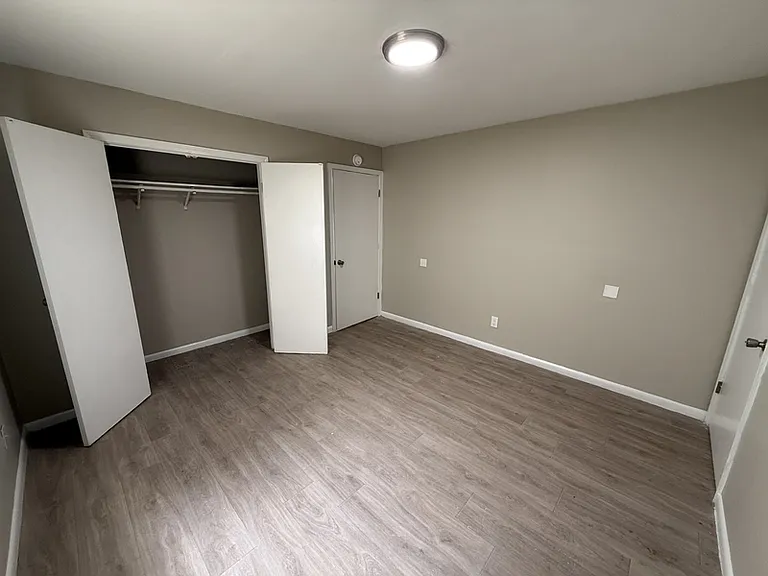 1351 Austin St — Photo 11