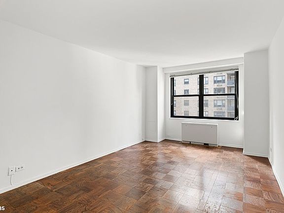 4th image of 305 E 40th St APT 17F