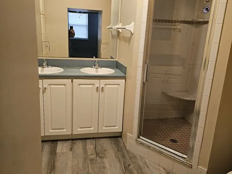 474 Pomont Ave — Photo 9