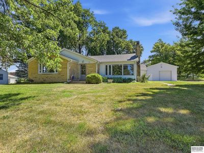 6102 Country Club Rd, Omaha, NE, 68152