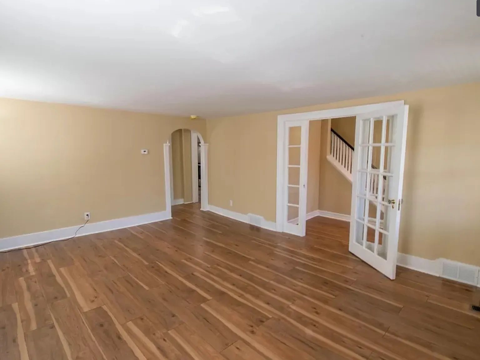 4 bed, 2.0 bath, 1300 sqft, $1,760 — Photo 3