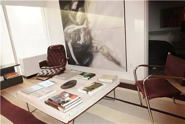 Sold by R New York | media 18