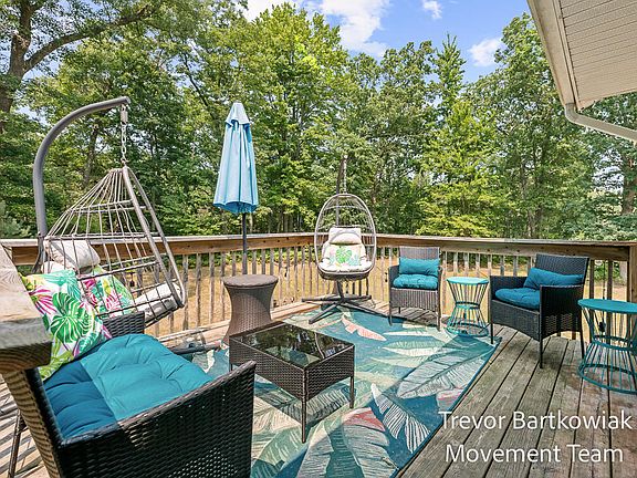 2nd image of 1428 E White Lake Dr