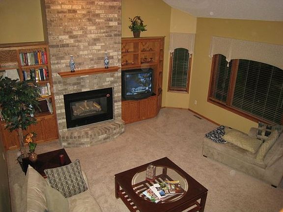 3rd image of 2742 Eagle Valley Dr