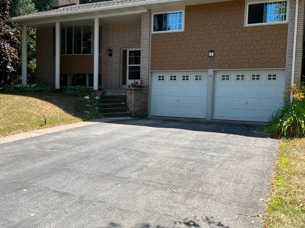 19 Forest Hill Rd, Bancroft, ON K0L 1C0