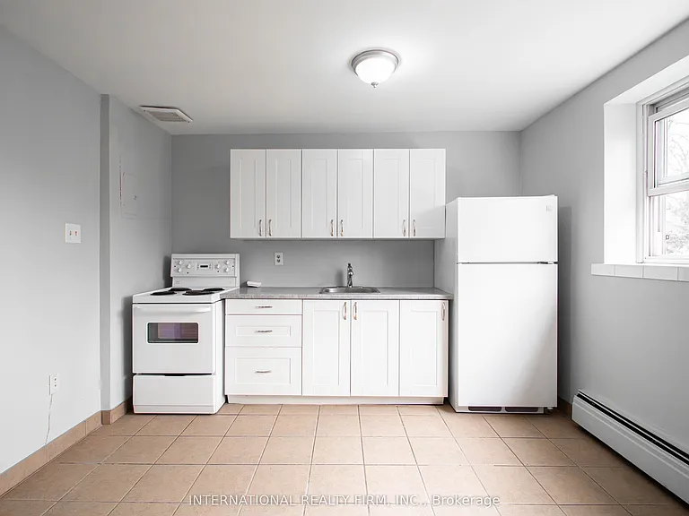 93 High St #206 — Photo 19