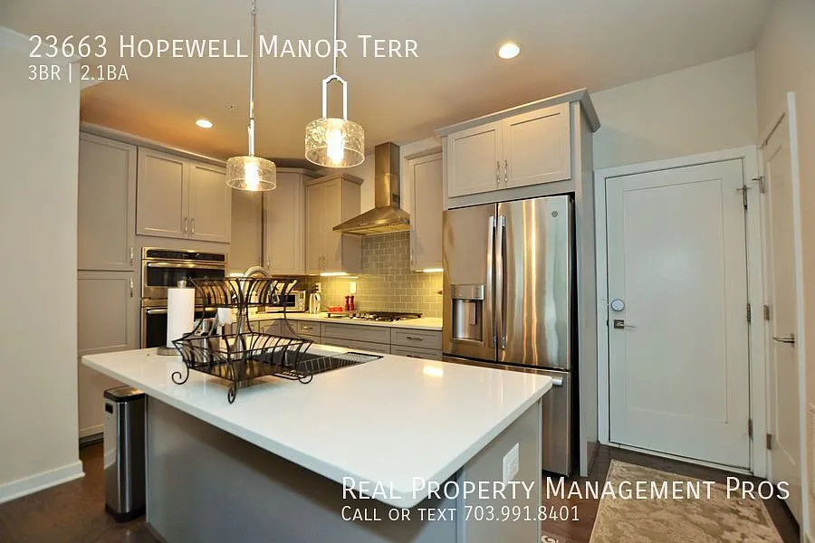 Building Photo - 23663 Hopewell Manor Ter