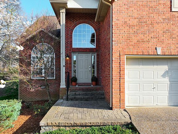 3rd image of 1470 Red Oak Dr