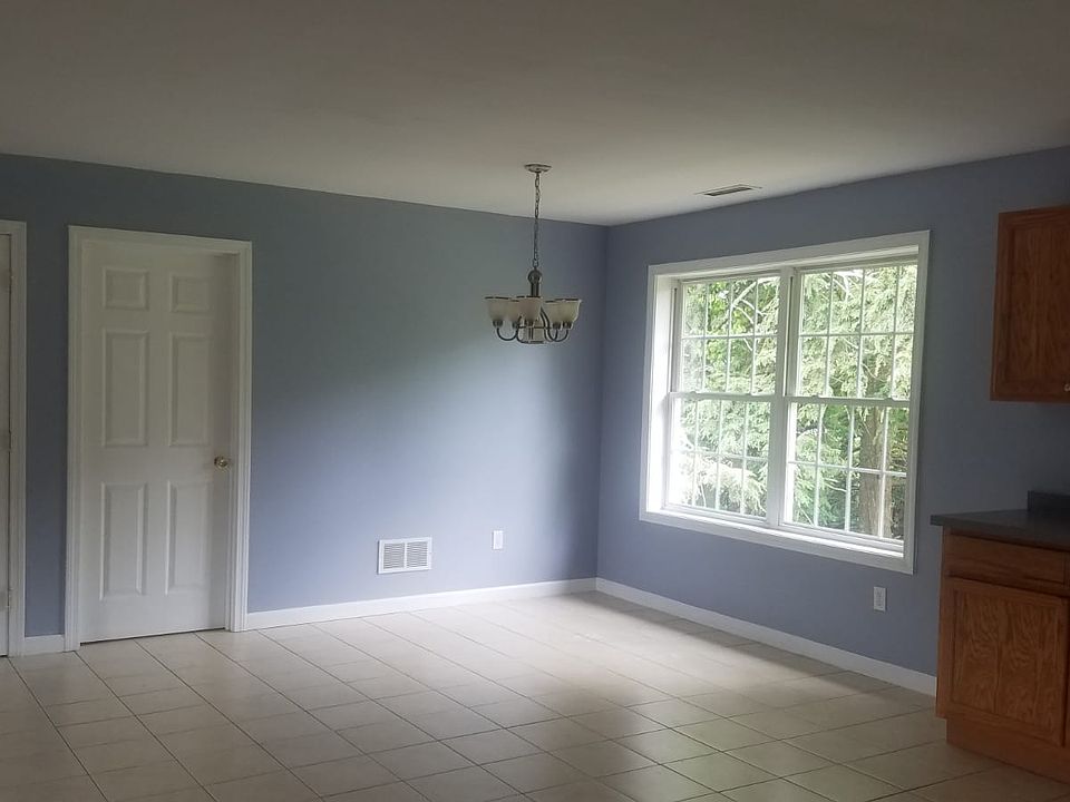 1st image of 13 Main St