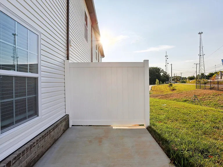 2815 Trenton Rd — Photo 31