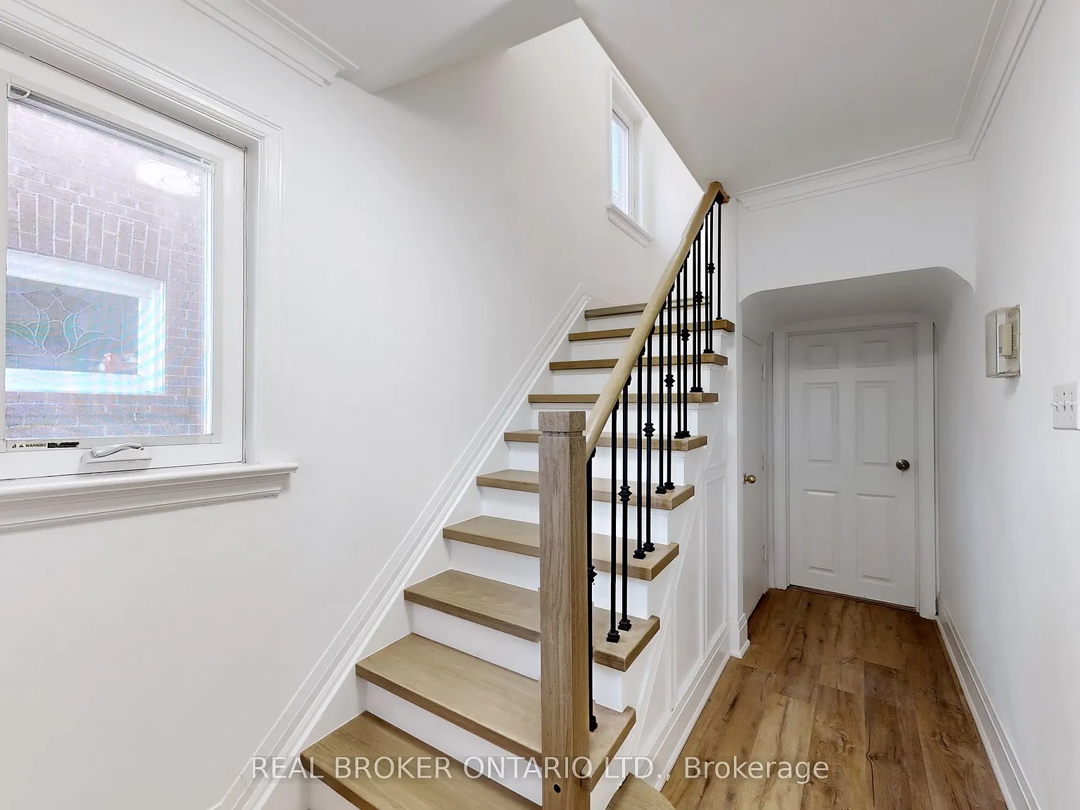 4 bed, $2,400 — Photo 4