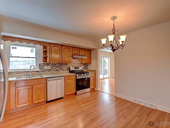 22W768 Hackberry Dr Glen Ellyn IL 60137 MLS 11783070 Zillow