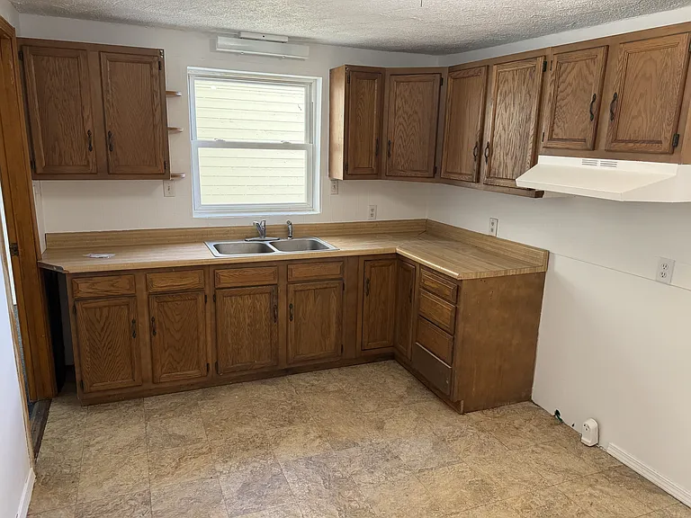 4479 E Shore Dr #6 — Photo 3