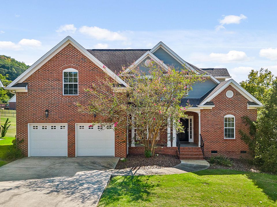 1st image of 266 Horse Creek Dr