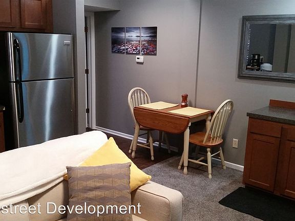 4th image of 2405 Harney St APT 5