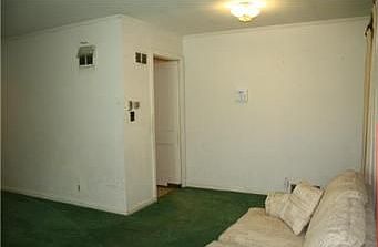 4th image of 719 W 84th St