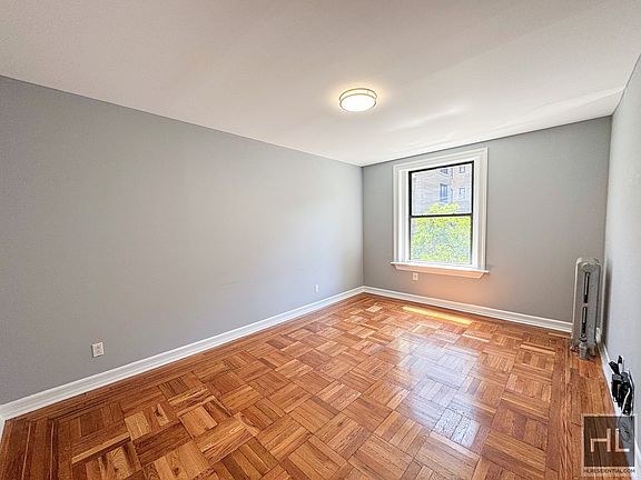 2nd image of 715 W 170th St APT 31