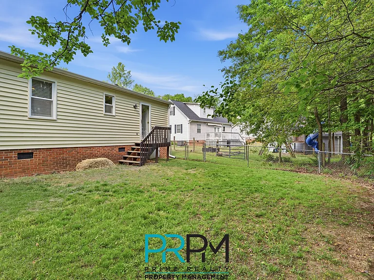 5 Parkstone Ct — Photo 24