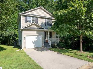 7 Squirrel Hollow Ct, Greer, SC 29651